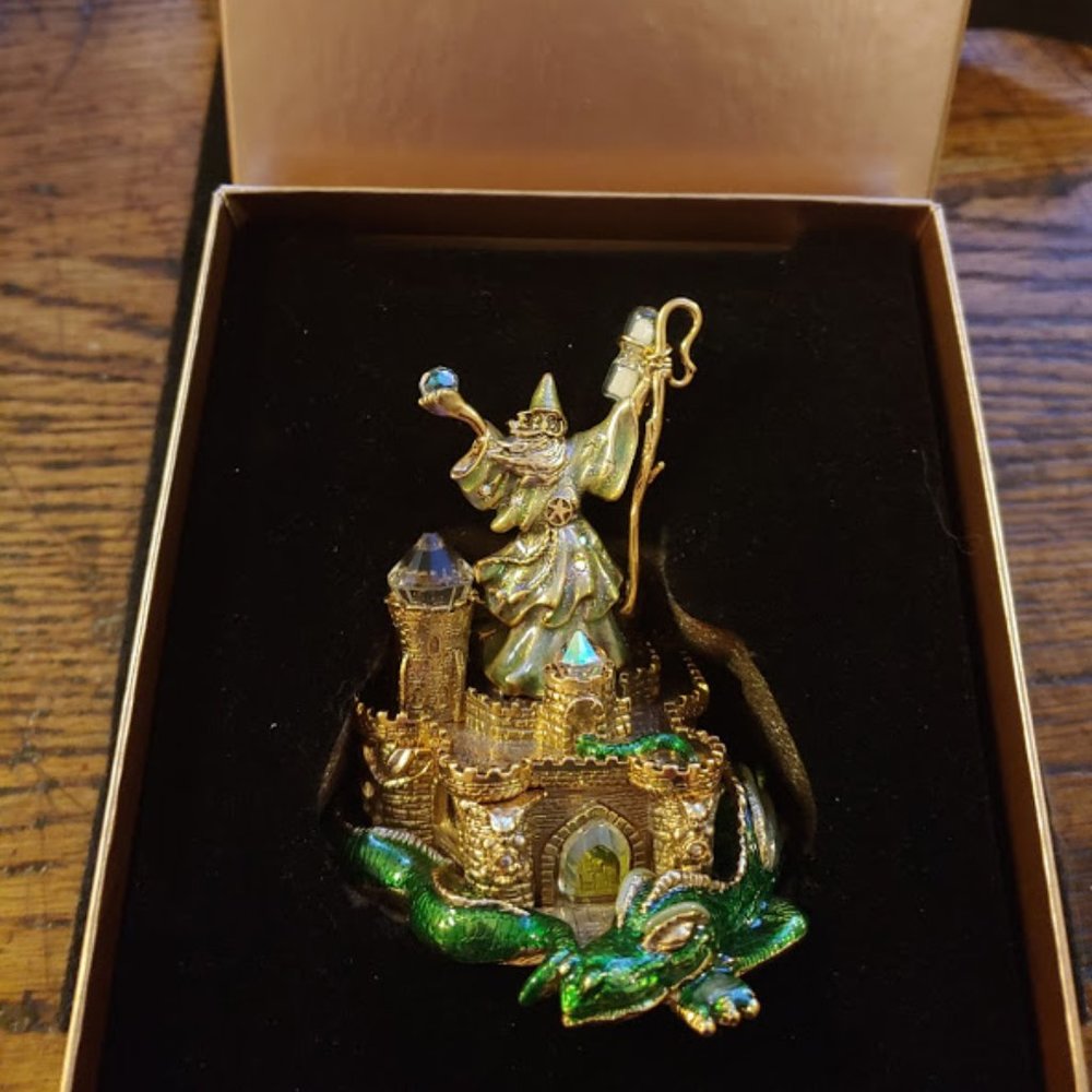 Signed Kirks Folly Remember the Magic Trinket Box Fun for Halloween Decor
